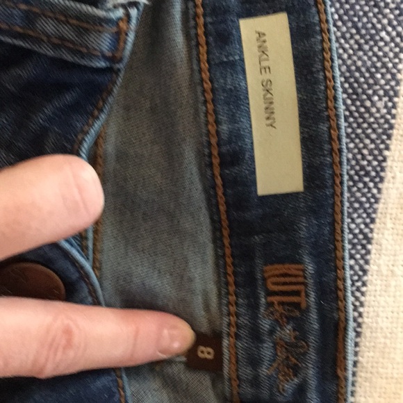 Kut from the Kloth Jeans with Dark Denim Tuxedo Stripe, LN Sz 8 - Picture 4 of 5